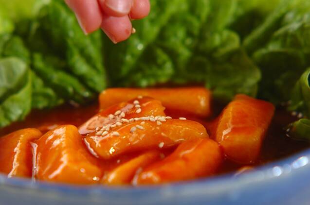 切り餅で手軽に甘辛トッポギ  by 杉山 遊さんの作り方の手順3