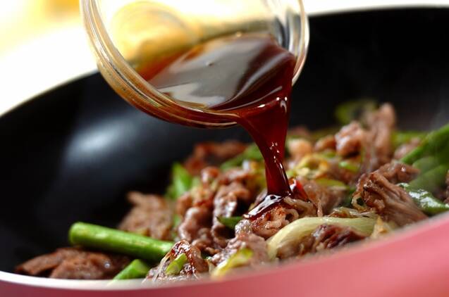 グリーンアスパラと牛肉の炒め物の作り方の手順5