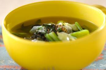 ネギとホウレン草のスープ
