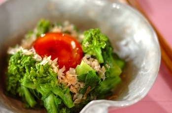 菜の花のしょうゆ漬け卵添え