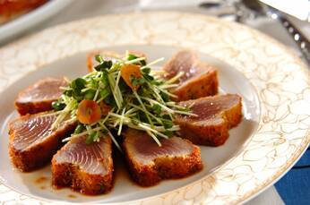 カツオのレアハーブ揚げ