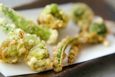 山菜の天ぷら 副菜 レシピ 作り方 E レシピ 料理のプロが作る簡単レシピ
