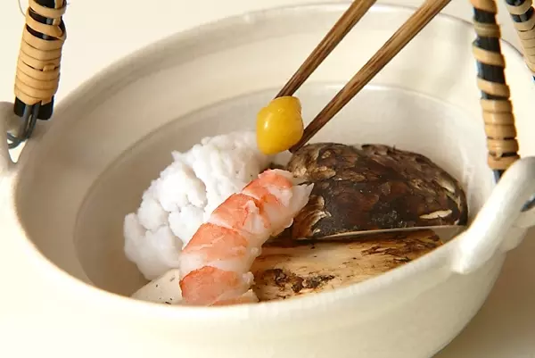 うまみが凝縮!松茸の土瓶蒸しの作り方1