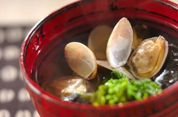 アサリとワカメのお吸いもの