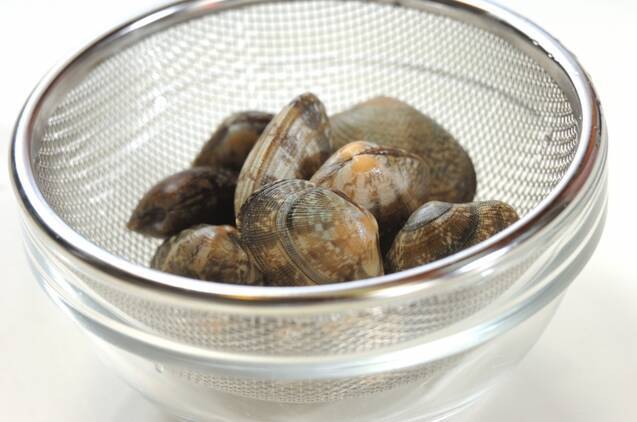 アサリとワカメのお吸いものの作り方の手順1