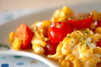 プチトマトと卵の炒め物 副菜 レシピ 作り方 E レシピ 料理のプロが作る簡単レシピ