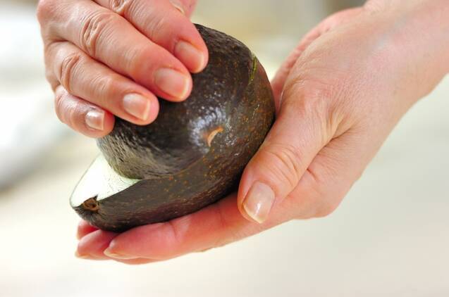 炙り巻き寿司の作り方の手順1