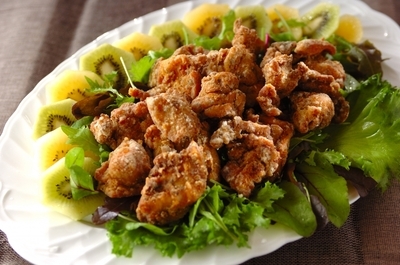 スパイシーカレー味鶏もも肉唐揚げ レシピ 作り方 E レシピ 料理のプロが作る簡単レシピ