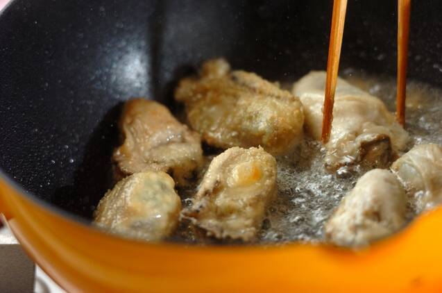 カブとカキのクリーム・シチューの作り方の手順3