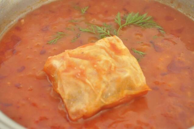 エビの殻が旨味のポイント！エビのトマトソーススパゲティーの作り方の手順4