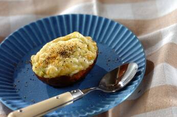 アボカドカップのミニグラタン