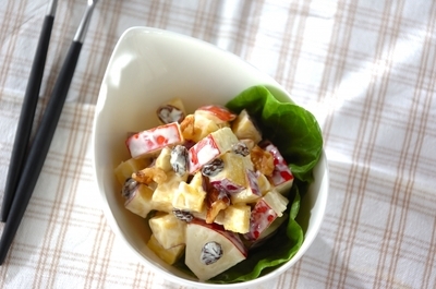 サツマイモとリンゴのデリ風サラダ 副菜 レシピ 作り方 E レシピ 料理のプロが作る簡単レシピ