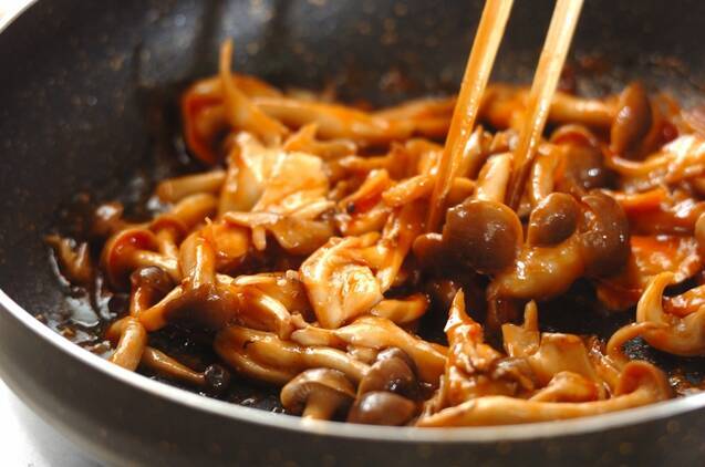 黄金比ソース！キノコのハンバーグの作り方の手順7