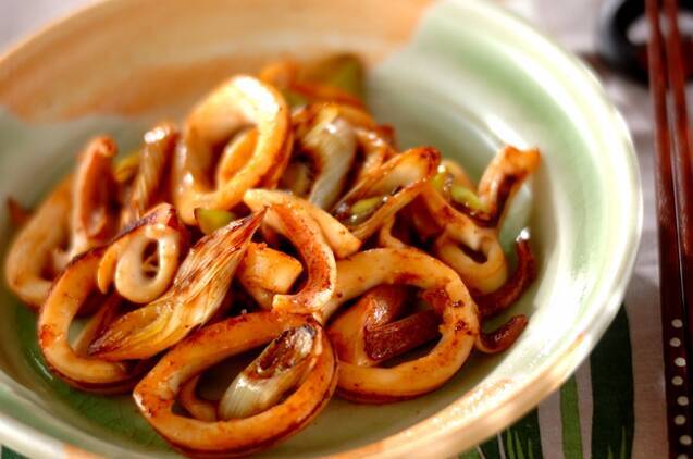 イカとネギのバターじょうゆ炒め