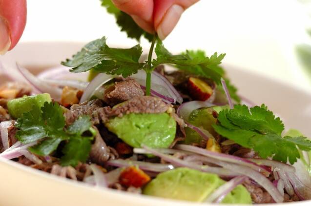 牛しゃぶとアボカドのアジアン風の作り方の手順4