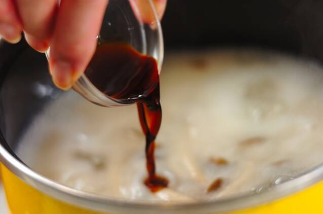 ささ身とシメジのすまし汁の作り方の手順2