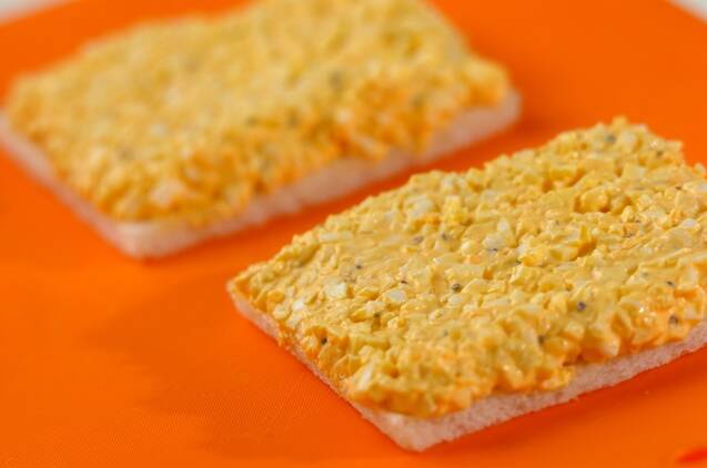 シンプル卵サンドの作り方の手順3