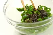 簡単味付け！ピーマンと塩昆布のレンジ和えの作り方2