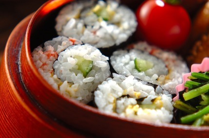 お手軽サラダ恵方巻き