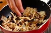 キノコとチリメンジャコの和風チャーハンの作り方3