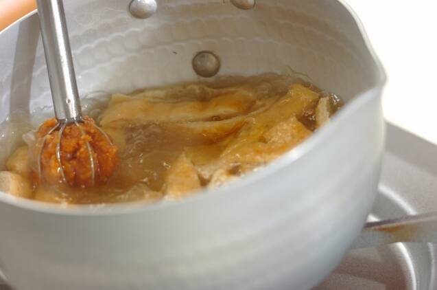 油揚げのおみそ汁の作り方の手順3