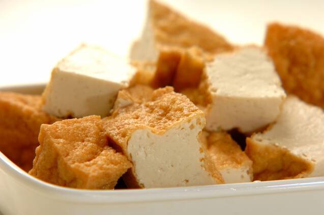 厚揚げとカブの豚そぼろ煮の作り方の手順1