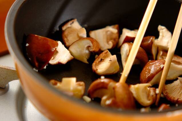 シイタケのパセリバターの作り方の手順2