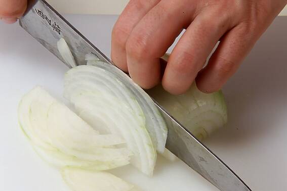 オニオンスープの作り方の手順1