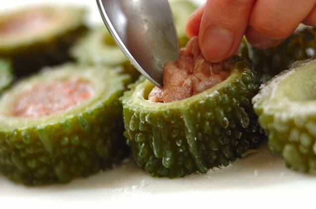 ゴーヤの肉詰めスープの作り方の手順3