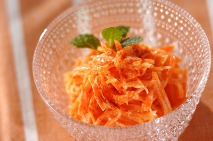 ニンジンのヨーグルトサラダ