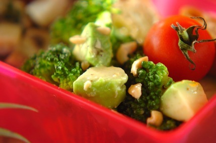 アボカドのグリーンサラダ