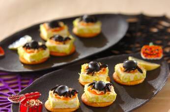 ハロウィンスパイダーカナッペ