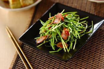 手軽でヘルシー 豆苗のオイスター炒め コスパ最強 by杉本 亜希子さん