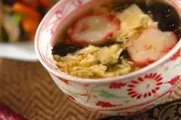 麩とワカメのかきたま汁