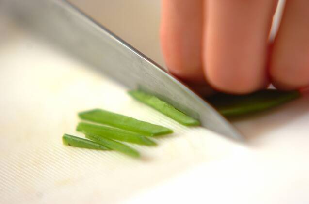 麩とワカメのかきたま汁の作り方の手順2