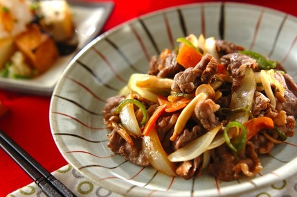 牛肉のソース炒め