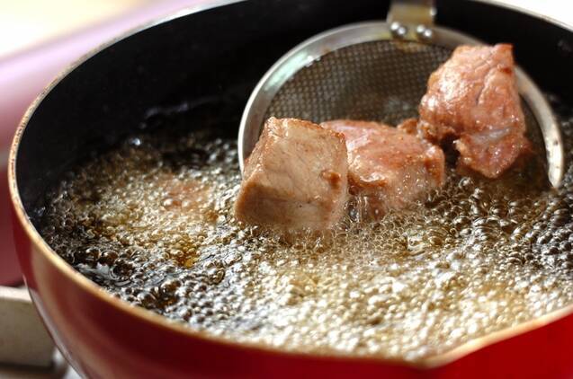 材料2つで！ナスの酢豚の作り方の手順2