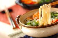 ゆで鶏スープで煮込みうどん