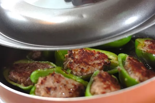 外れなし！定番のピーマンの肉詰めの作り方3