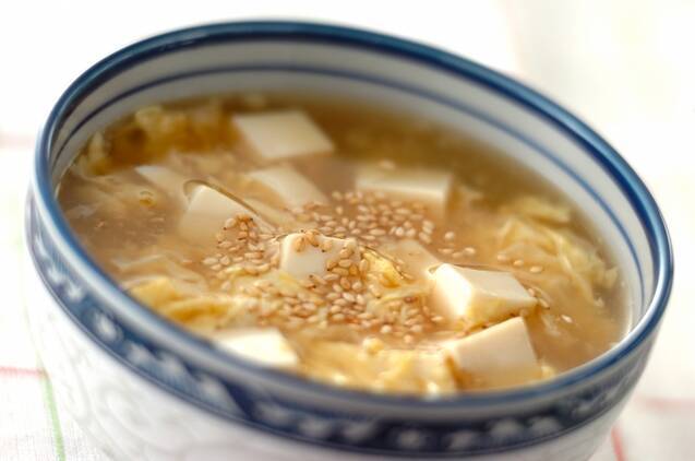 豆腐と溶きたまごとごまのあんかけスープ