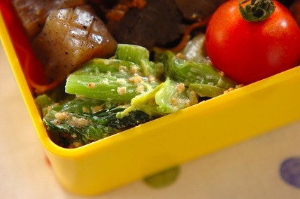 小松菜のゴママヨ和え