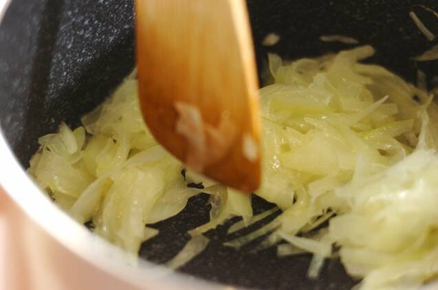 グリンピースのスープ・マカロニの作り方の手順3
