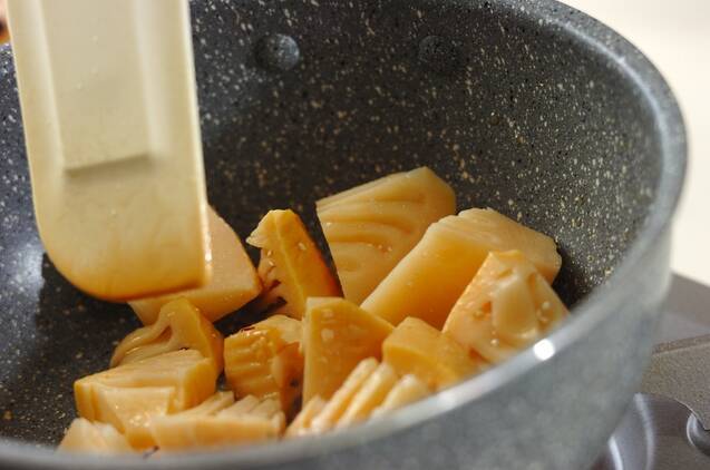 タケノコのおかか炒めの作り方の手順2