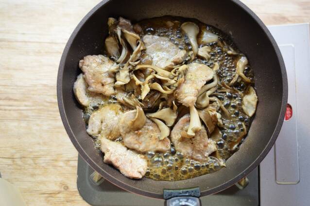 やわらか豚ヒレとマイタケのマスタード風味ソテーの作り方の手順9