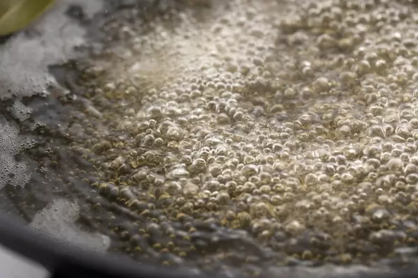 ホワイトソースのローストチキンの作り方5