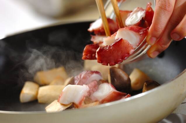 キヌアとベーコンのサラダの献立の作り方の手順7