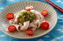 豚しゃぶのオクラソースがけ