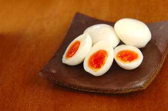 塩麹漬けゆで卵