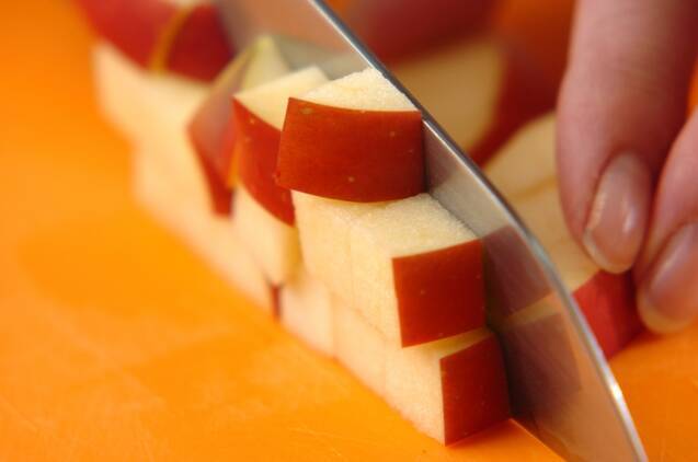 リンゴのフローズンヨーグルトの作り方の手順1