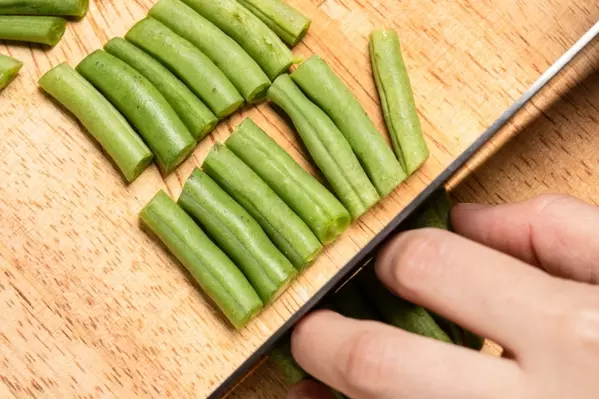 鶏むね肉のやみつきさっぱり和えの作り方1